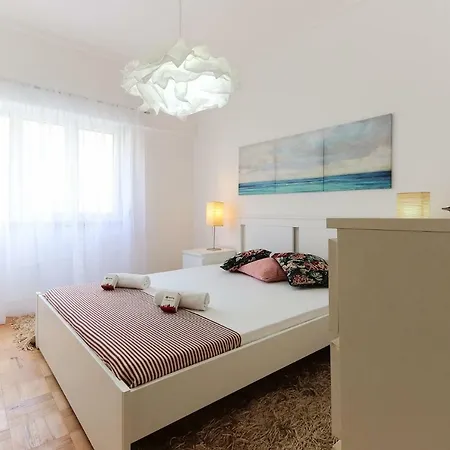 Santo Amaro Stylish By Homing דירה ליסבון